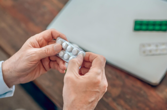 É possível importar medicamento para uso contínuo? Como funciona?